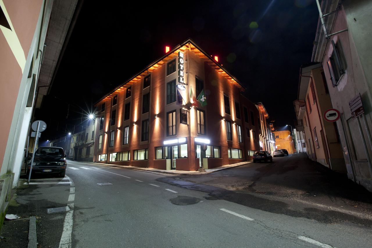 Hotel Eridano Sannazzaro de' Burgondi Exterior foto